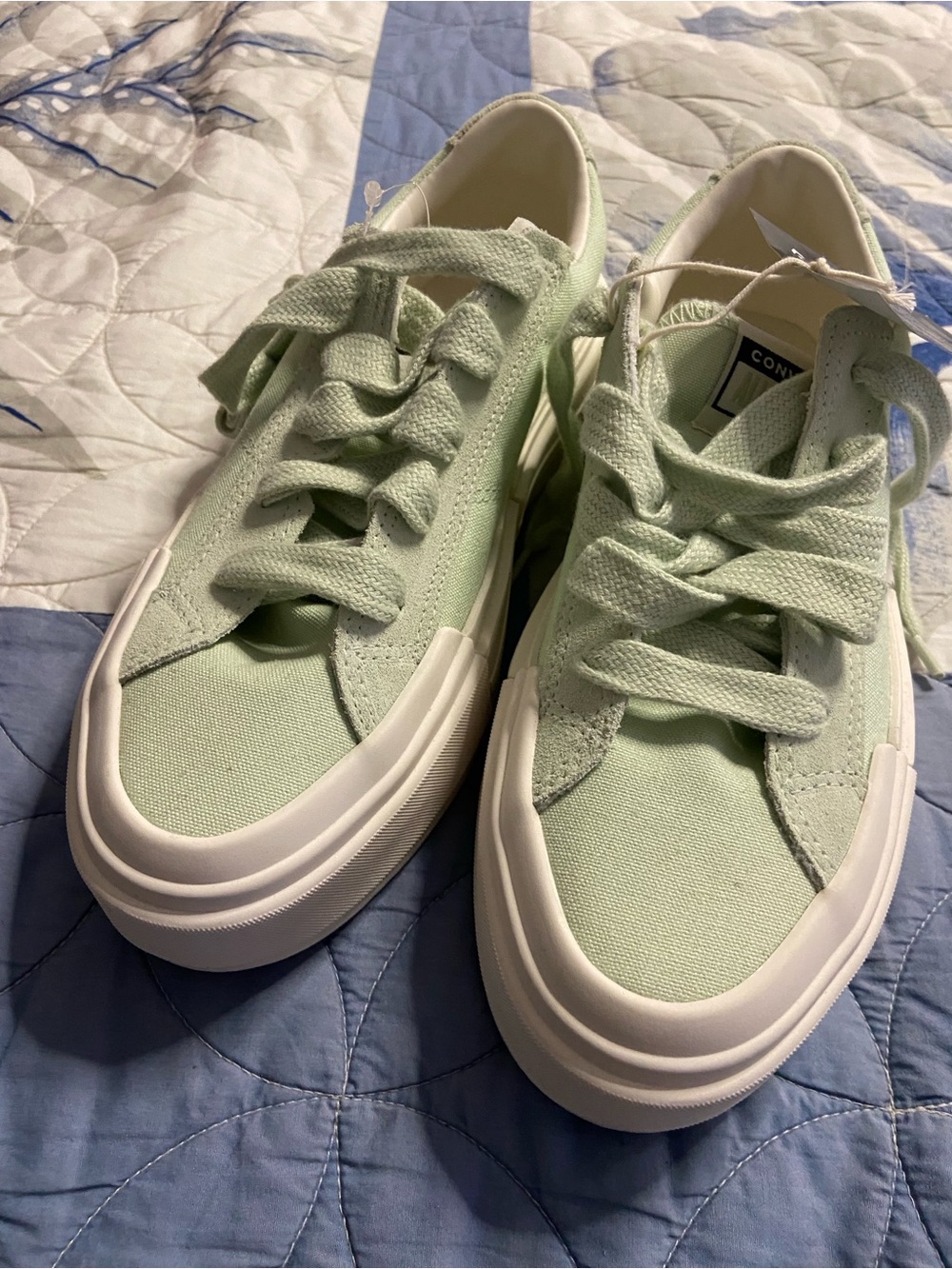 CONVERSE Mint Green Classic CHUCK TAYLOR Canvas Sneakers *UNISEX - Picture 1 of 8